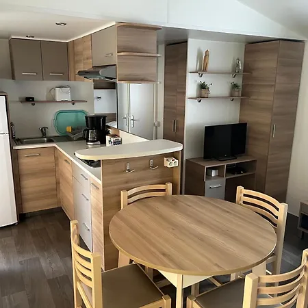 Mobil-home Parc Montana *