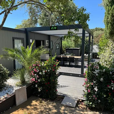 Mobil-home Parc Montana Apartment